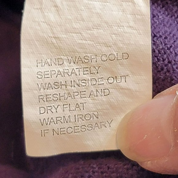 Eight Eight Eight Sweater, Women L, Purple V-Neck w/button, Zipper Pockets, EUC - Picture 6 of 10